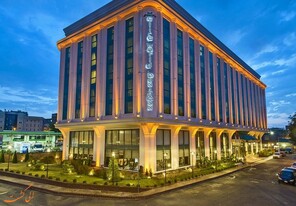 هتل الیت ورد تکسیم استانبول