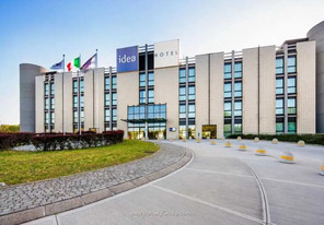 هتل آیدیا سن سیرو میلان